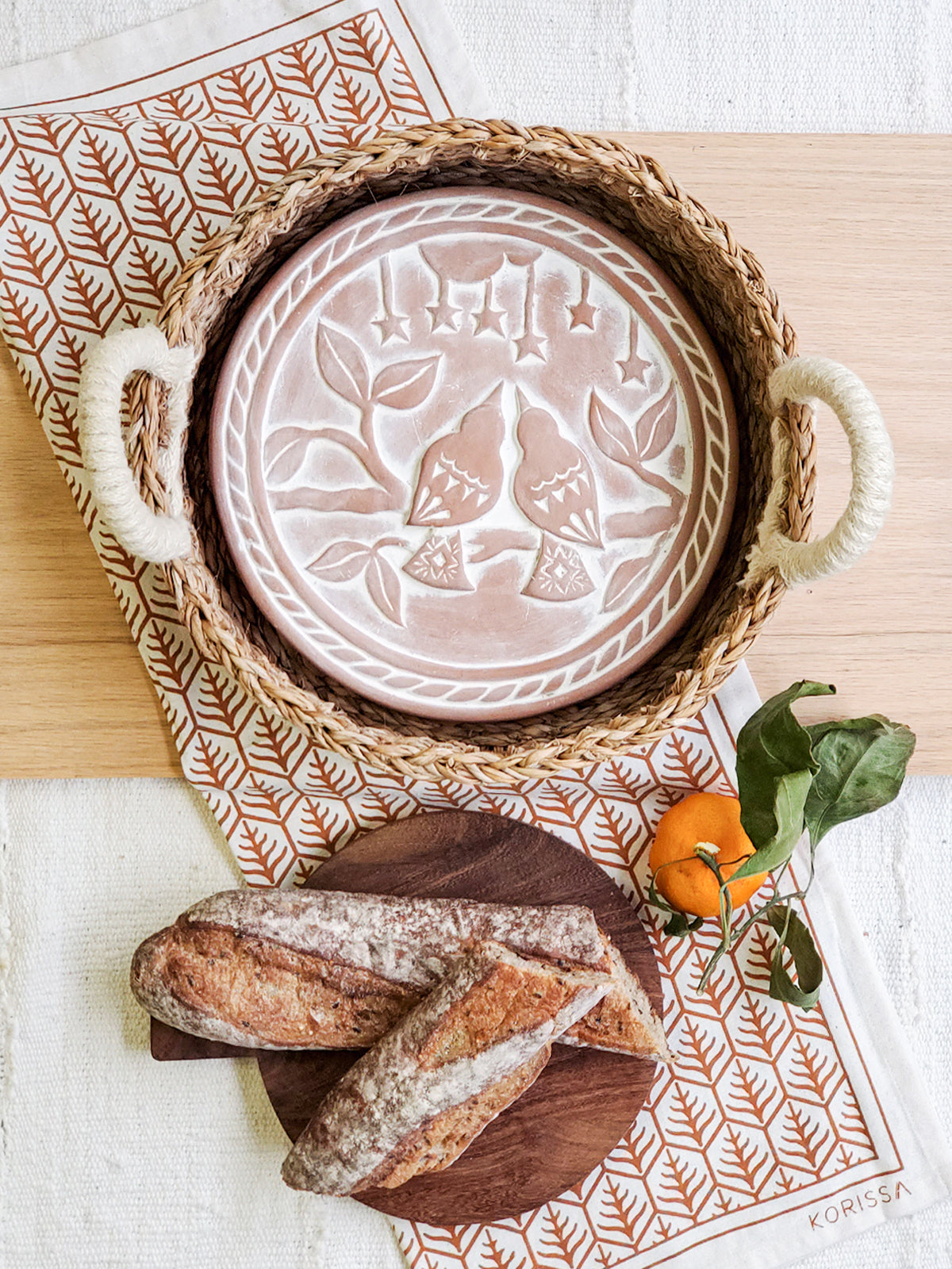 Bread Warmer & Basket - Lovebirds Round (Fairtrade Product)